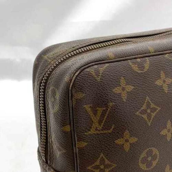 Louis Vuitton Pouch True Toilet 28 Brown Monogram Canvas, M47522  - Authentic - Picture 6 of 12